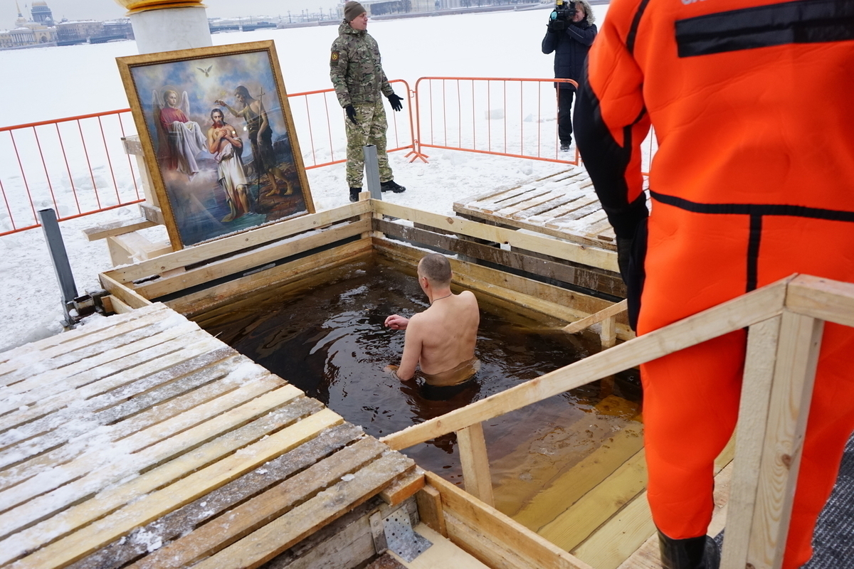 В Иркутске в Крещение будут патрулировать места выхода на лед 