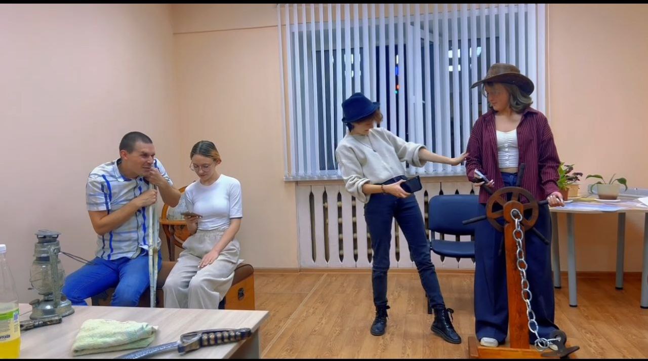 В Центре по работе с населением и общественными объединениями прошла репетиция спектакля