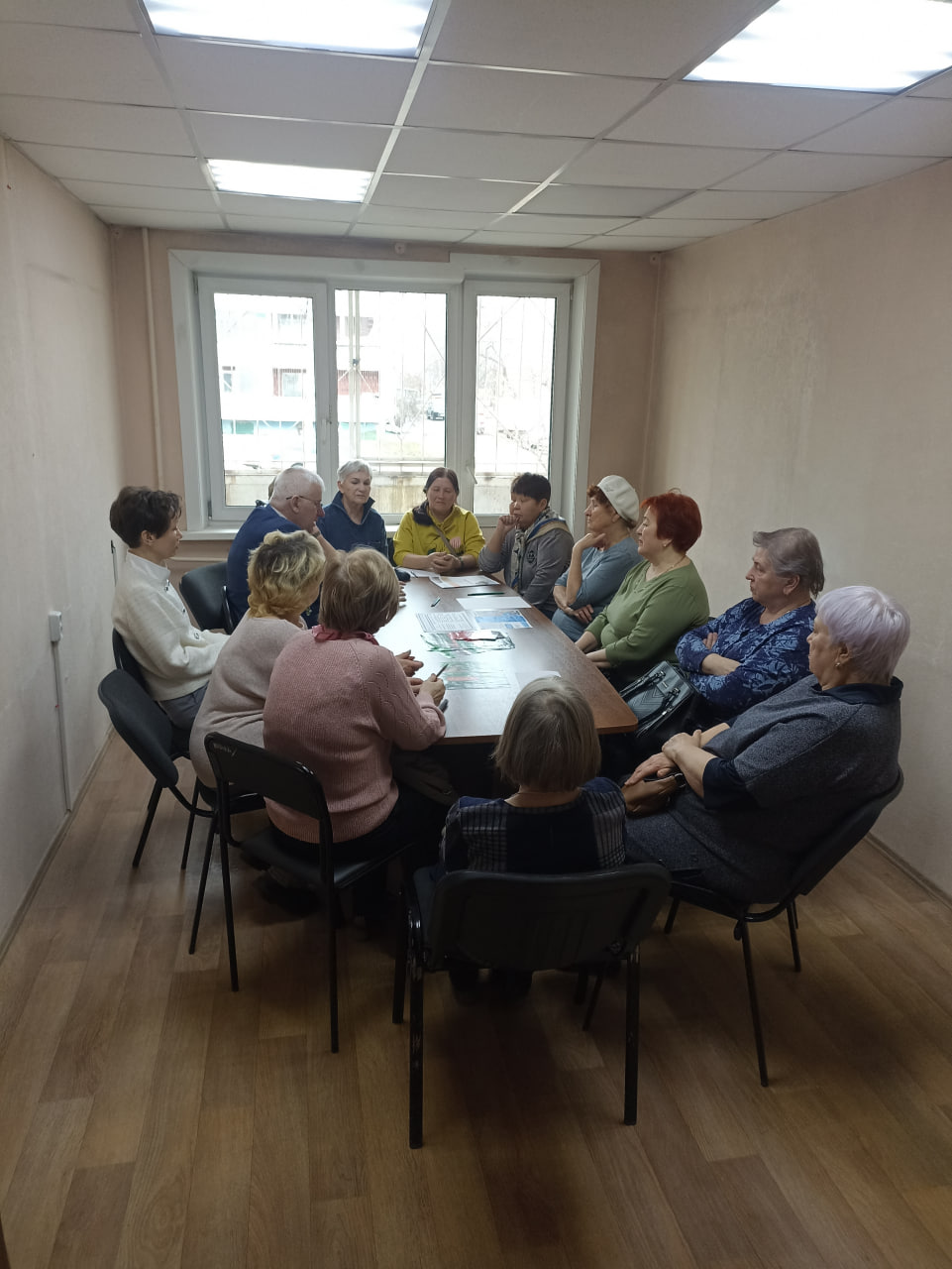 Лекция о системе экстренных служб прошла в Центре по работе с населением и общественными объединениями МКУ «ГОРОД» в Юбилейном