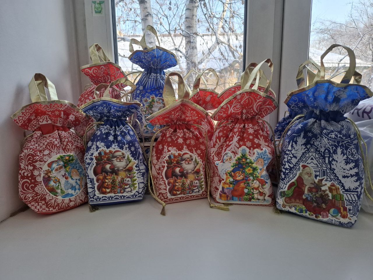 Новогодний праздник прошел во дворе на улице Можайского, 1А.