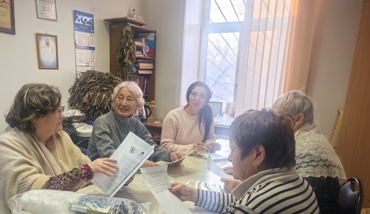 В Центре по работе с населением и общественными объединениями МКУ «ГОРОД» на улице Рабочего Штаба, 18А состоялось заседание Совета общественности. 