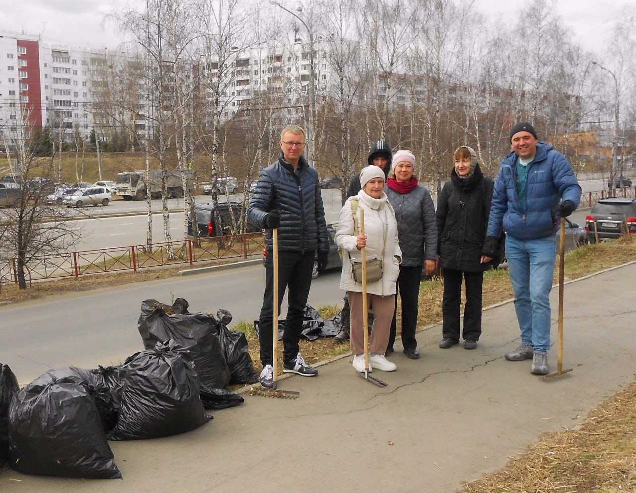 Субботники продолжаются!