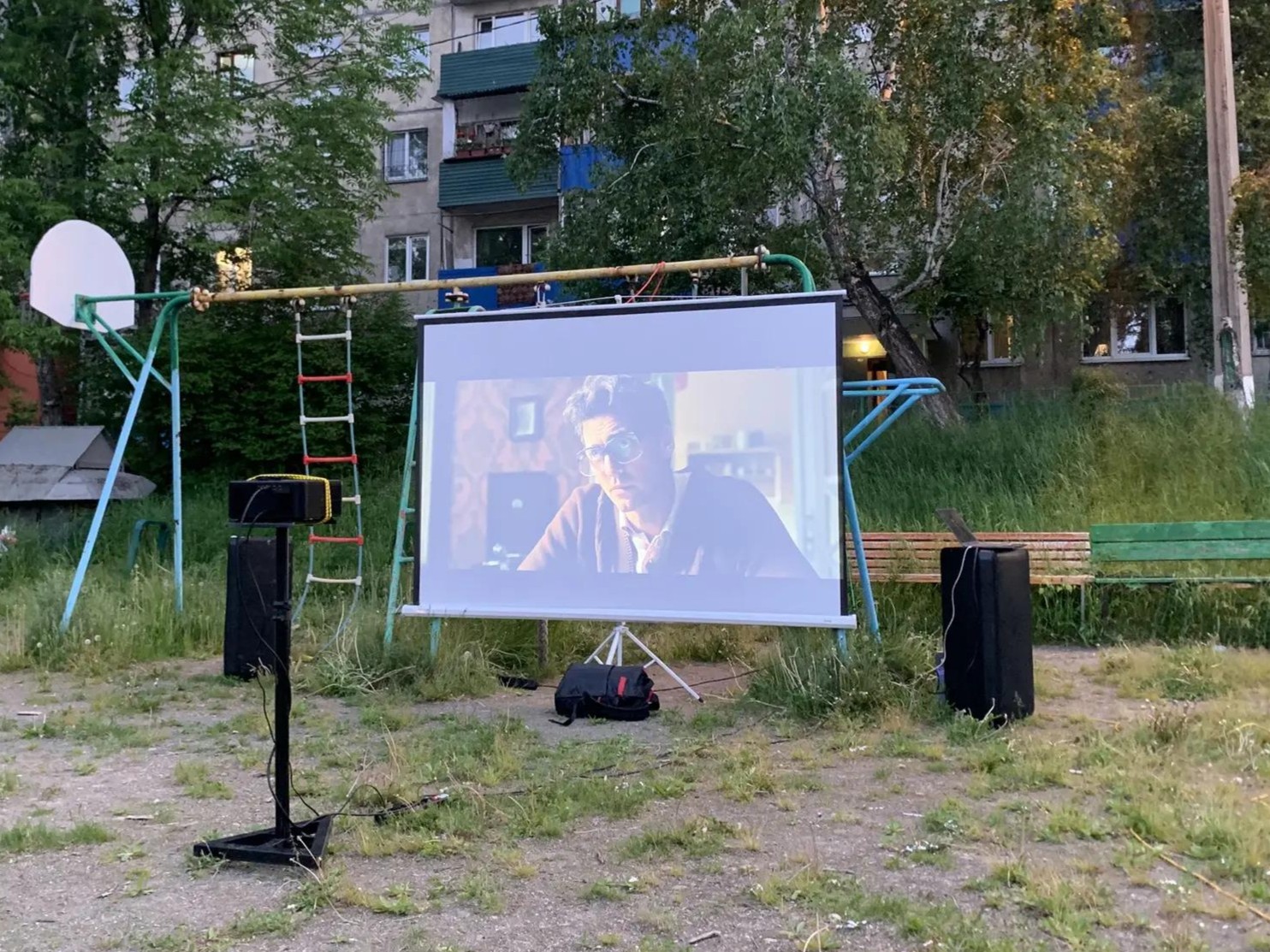 Проект «Летний кинотеатр во дворах» вновь объединил жителей Студгородка