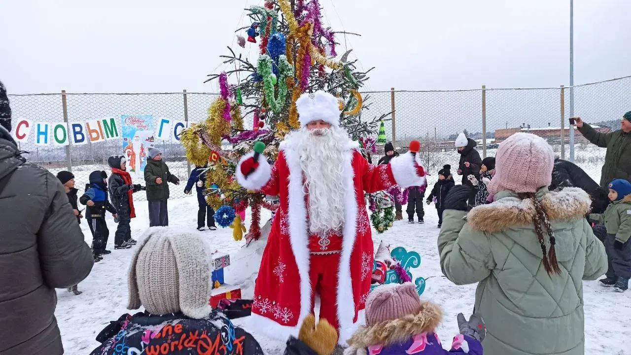 Ряд новогодних мероприятий прошел в Ленинском округе Иркутска