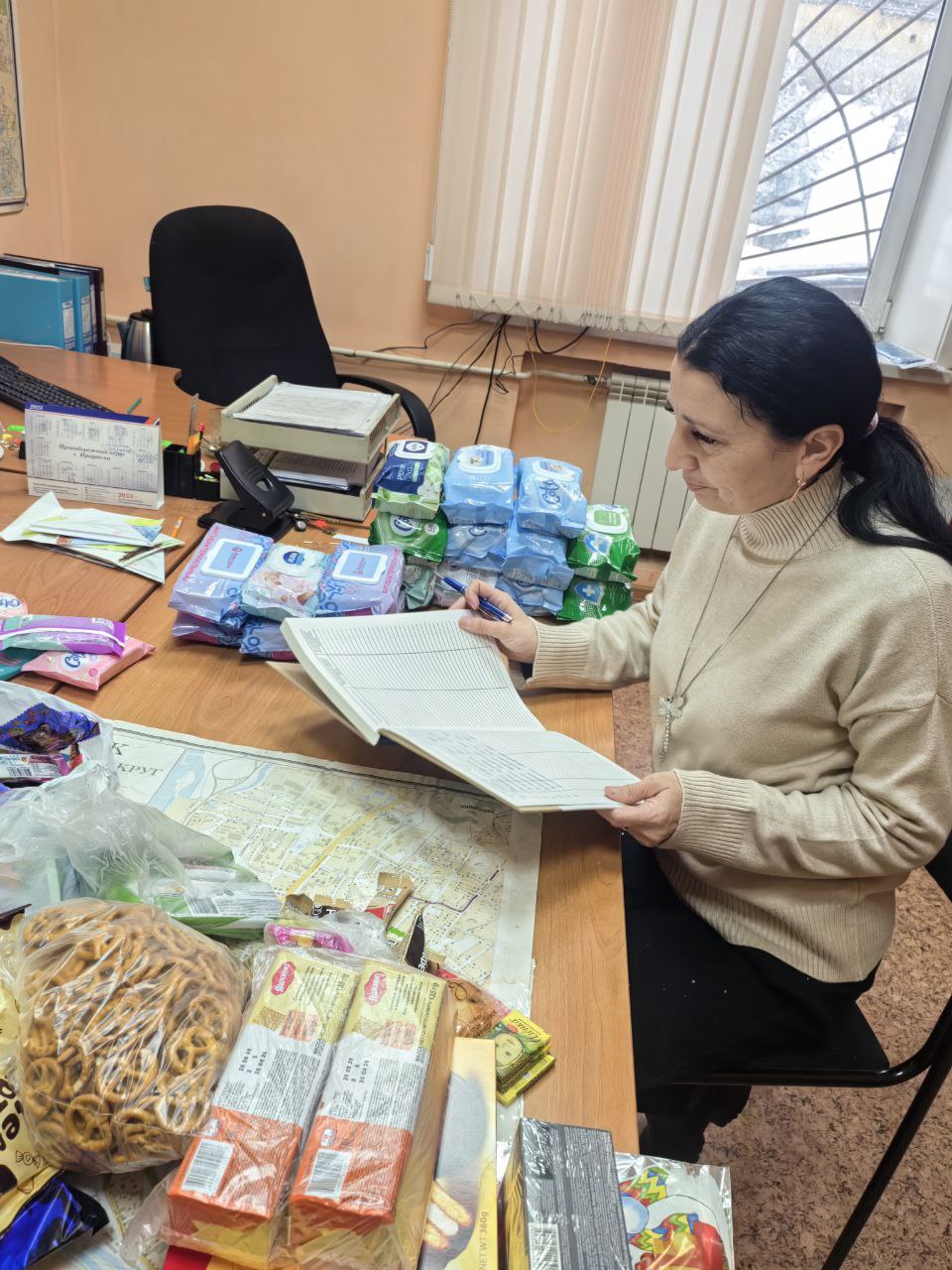 Встреча группы «Мы волонтеры» и активных жителей предместья Марата прошла в Центре по работе с населением и общественными объединениями МКУ «ГОРОД» на улице Рабочего Штаба, 18А