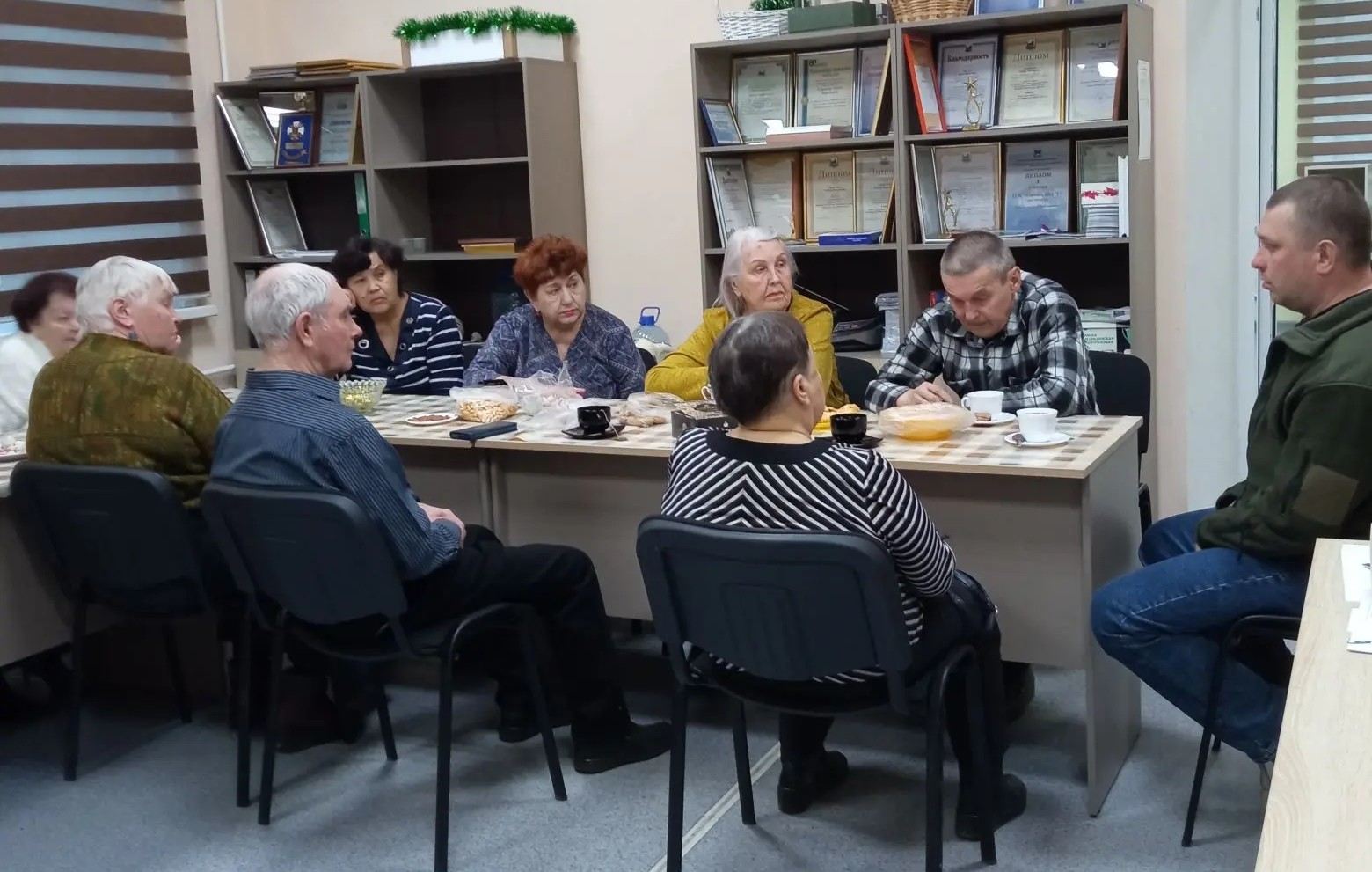 ТОС «Городок ИВАТУ» провел встречу с участником СВО