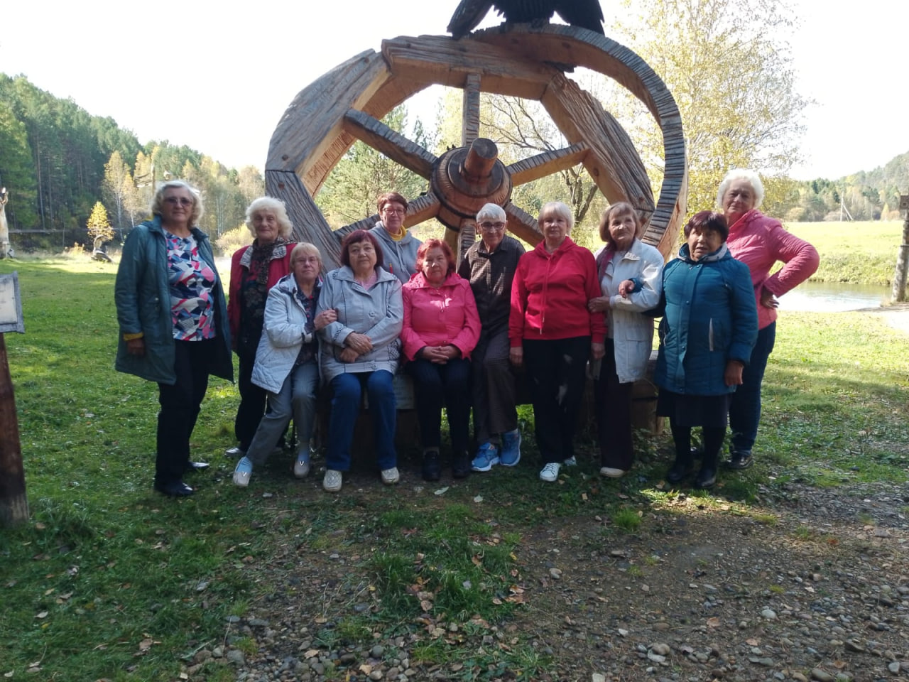 Руководитель ТОС «Баумана» организовала для активистов выездную экскурсию в музей «Лукоморье» в селе Савватеевка