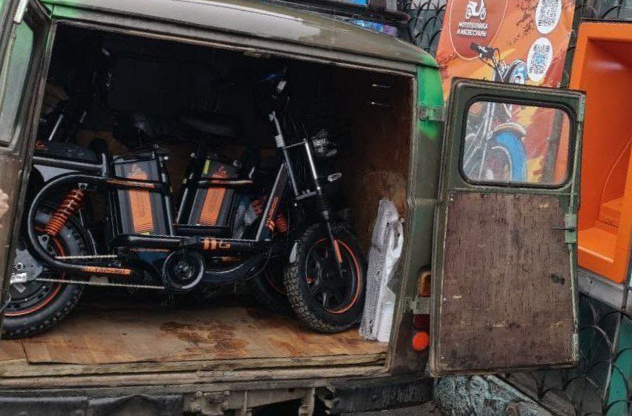 Жители поселка Вересовка приобрели электровелосипеды для бойцов-земляков