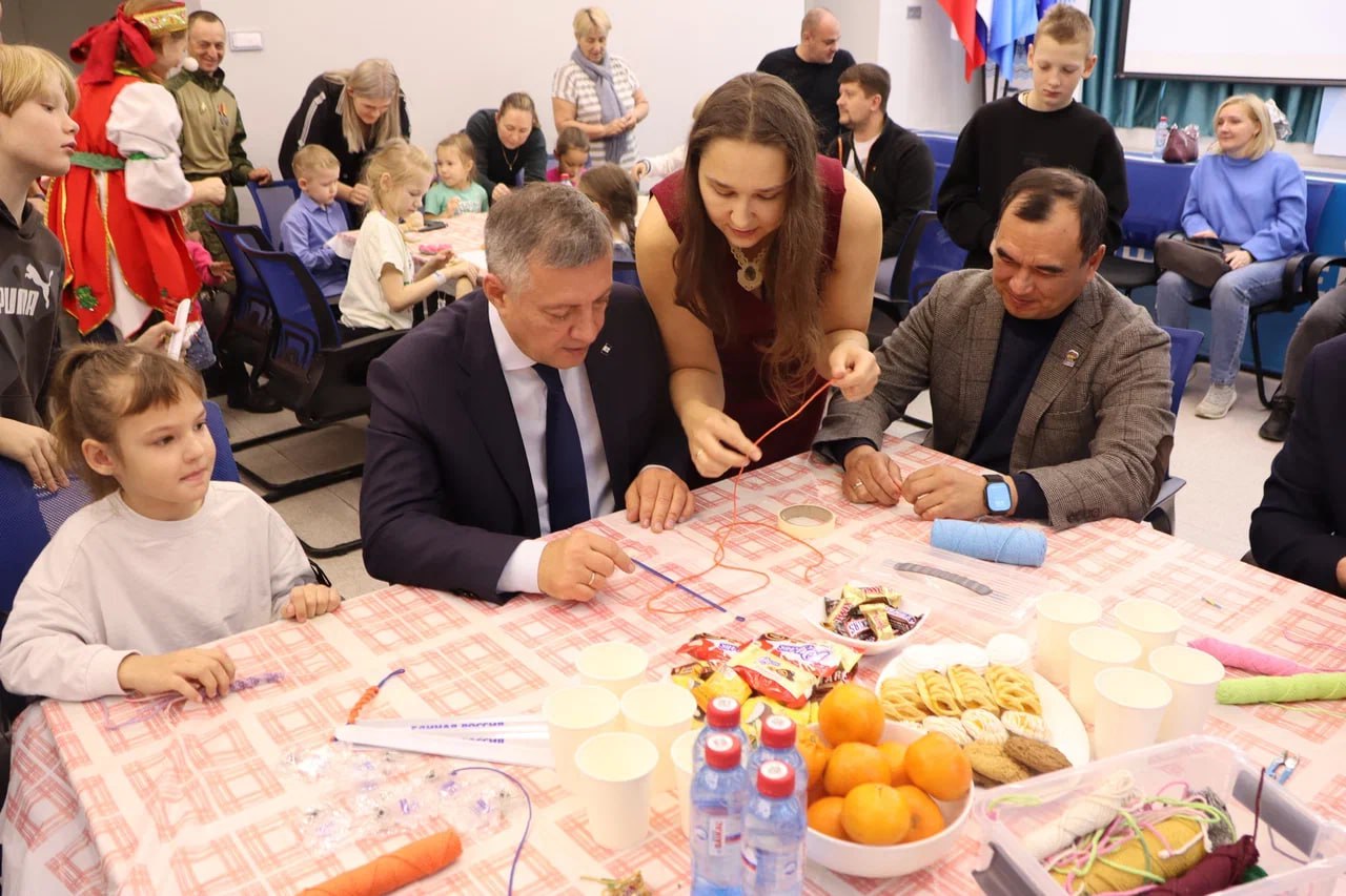 Для детей участников СВО провели мастер-классы в Иркутске