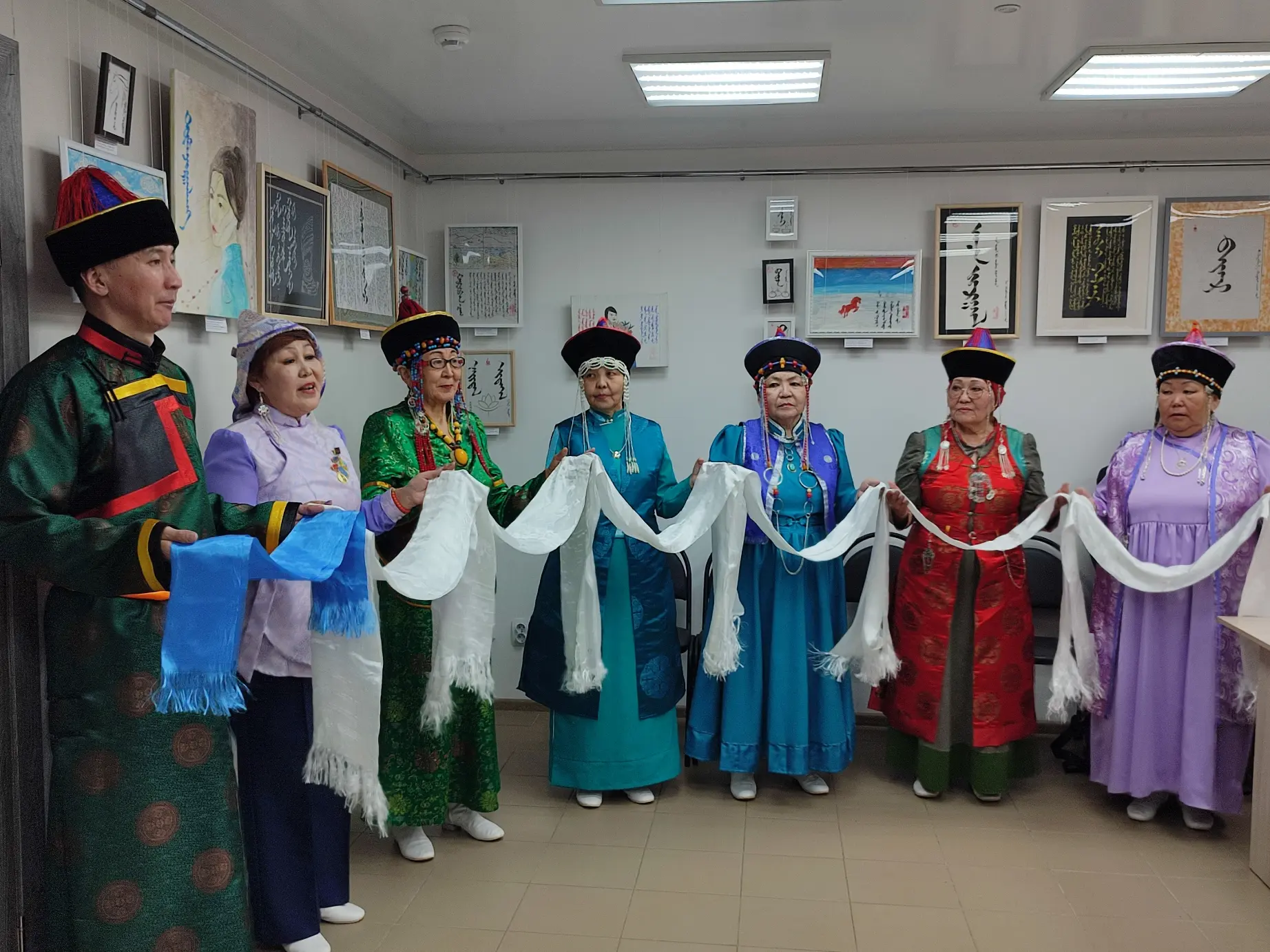 Выставка, посвященная уникальной бурят-монгольской письменности «Босоо бичиг», открылась в Иркутске